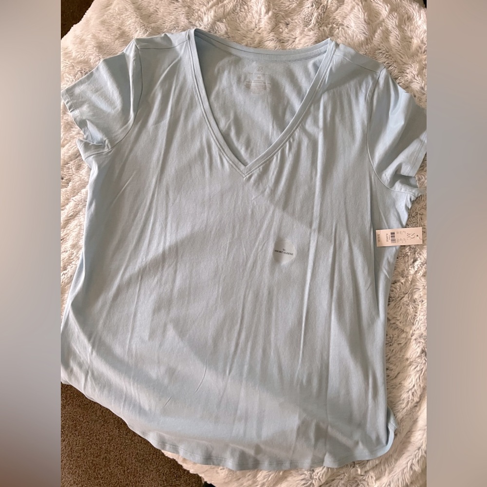 Baby blue tshirt “Perfect Tee” New York and company